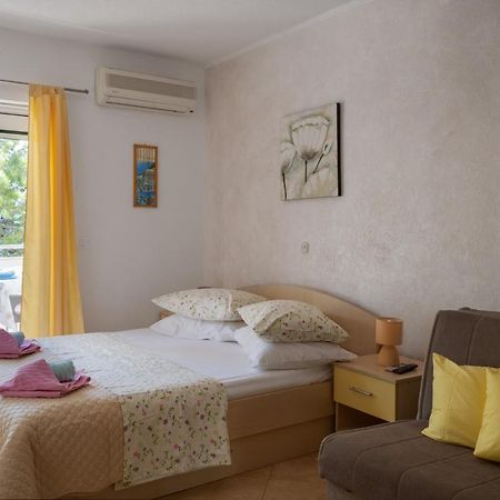 Apartments & Rooms Dupin Tučepi Zewnętrze zdjęcie