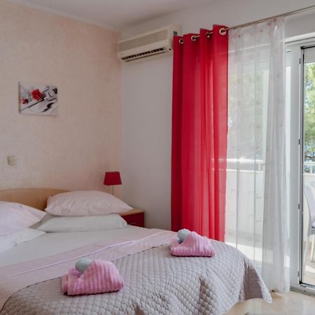 Apartments & Rooms Dupin Tučepi Zewnętrze zdjęcie